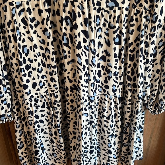 Time and Tru Long Sleeve Dress, Size M, Blue Cheetah Print, Tiered, Never Worn - Picture 7 of 9